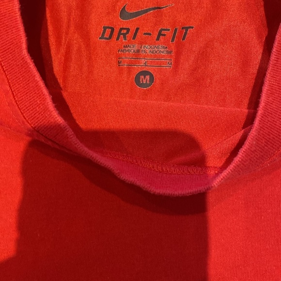 Nike dry fit men's size medium in great condition no stains or rips - Picture 4 of 4